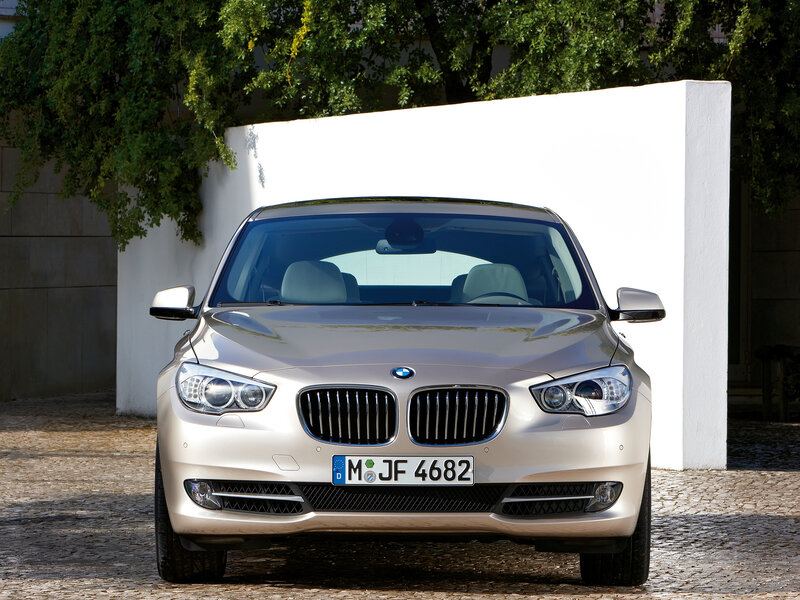 BMW 5-Series sedan front view