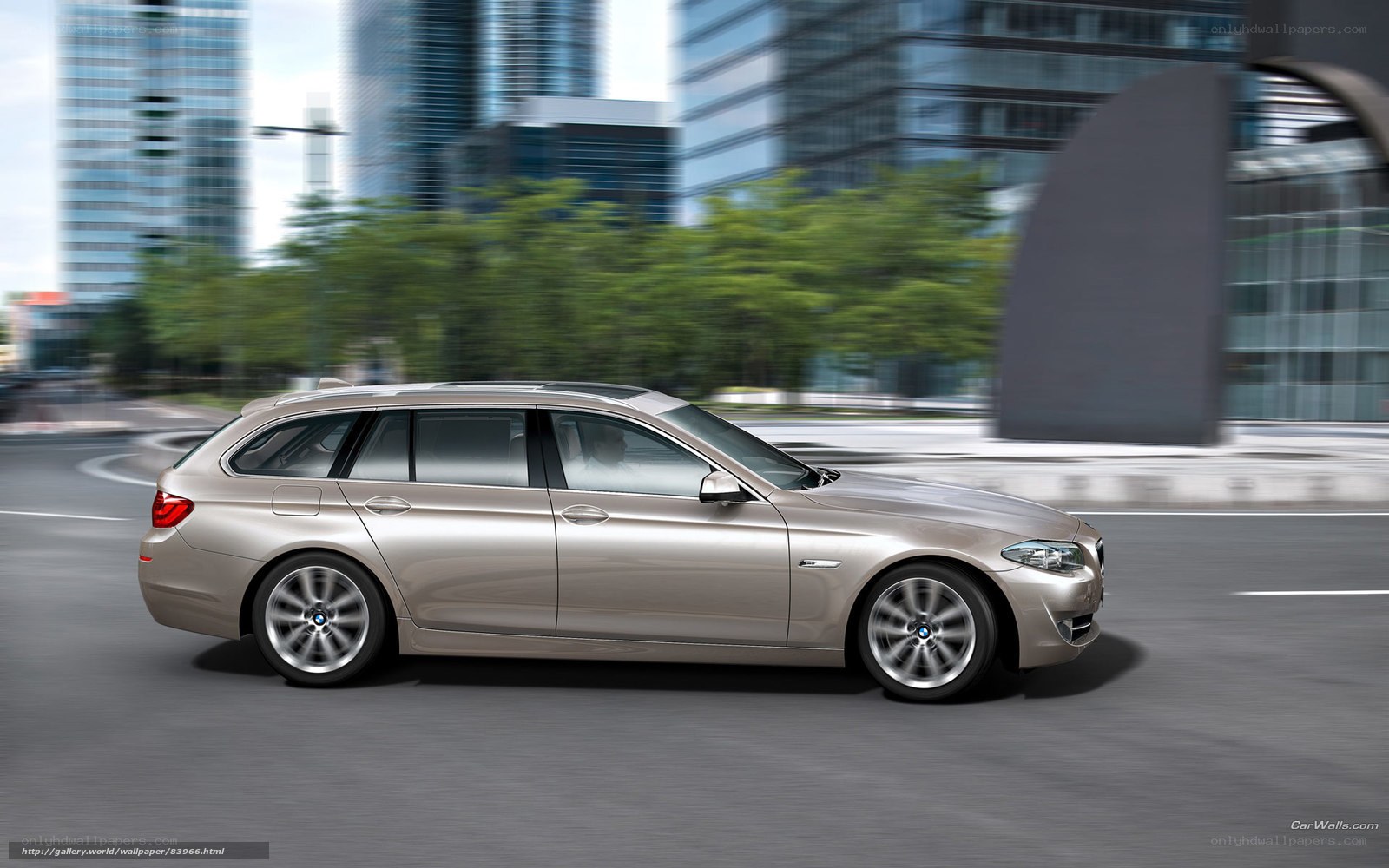 BMW 5-Series Wagon in City
