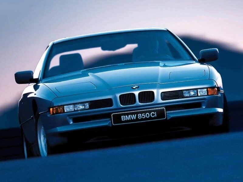 BMW 850 Ci sports car