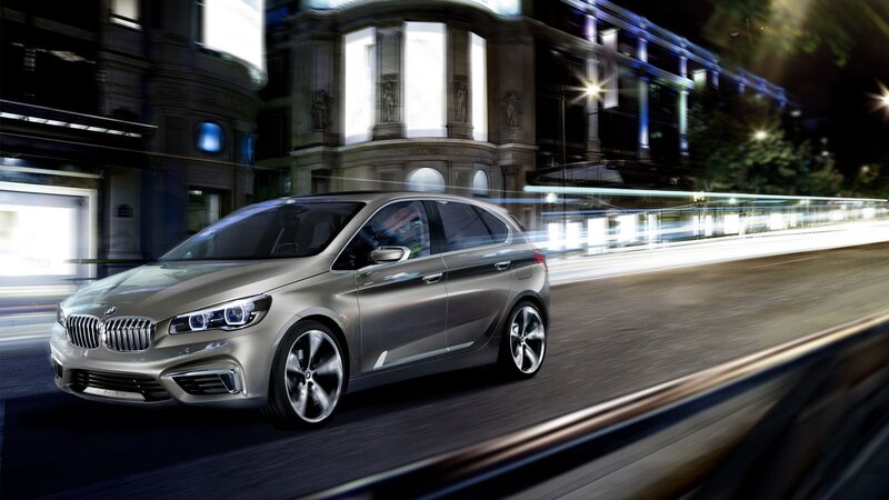 BMW Active Tourer in motion