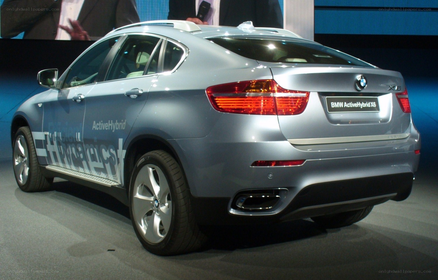 BMW ActiveHybrid X6 rear view