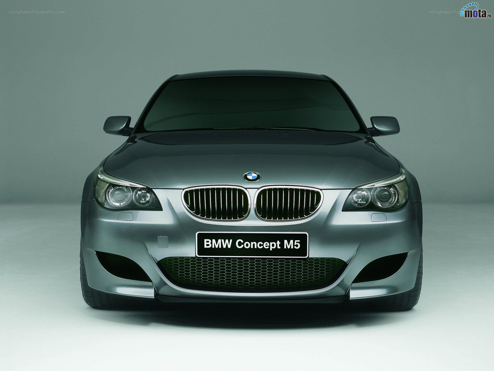 BMW Concept M5 front view