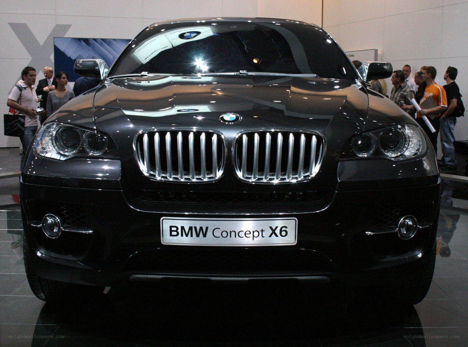 BMW Concept X6 at auto show