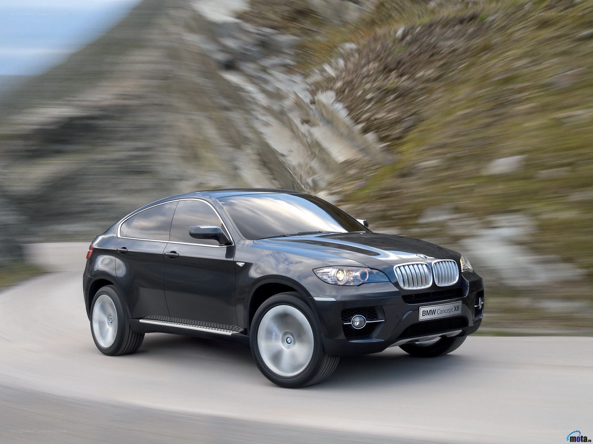 BMW Concept X6 in motion
