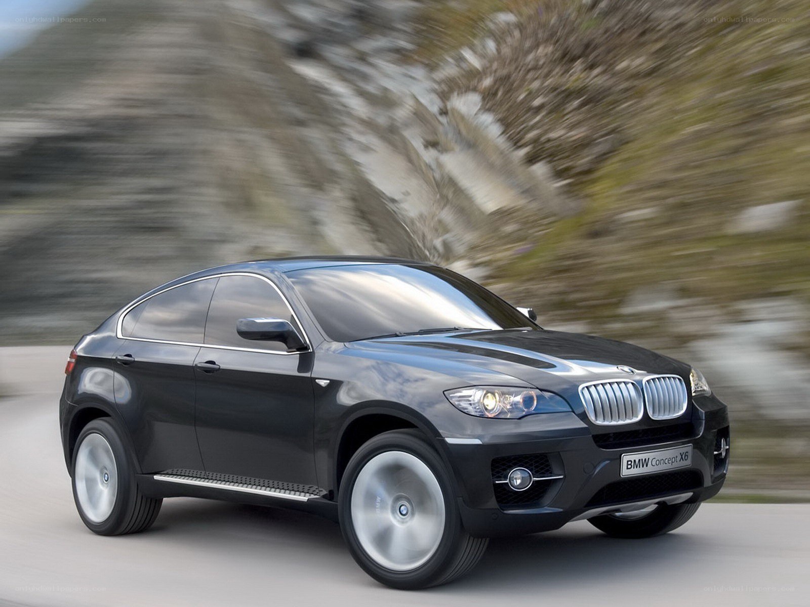 BMW Concept X6 in motion