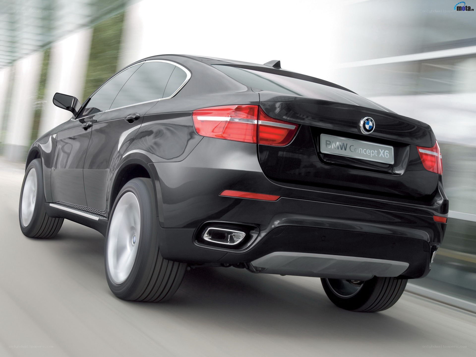 BMW Concept X6 in motion