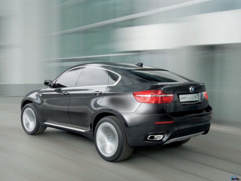 BMW Concept X6 in motion