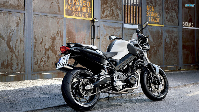 BMW F800R Motorcycle — Black, Urban