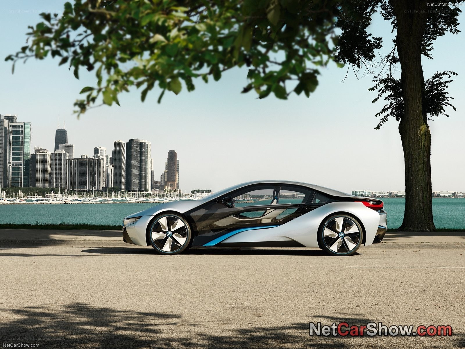 BMW i8 Concept car
