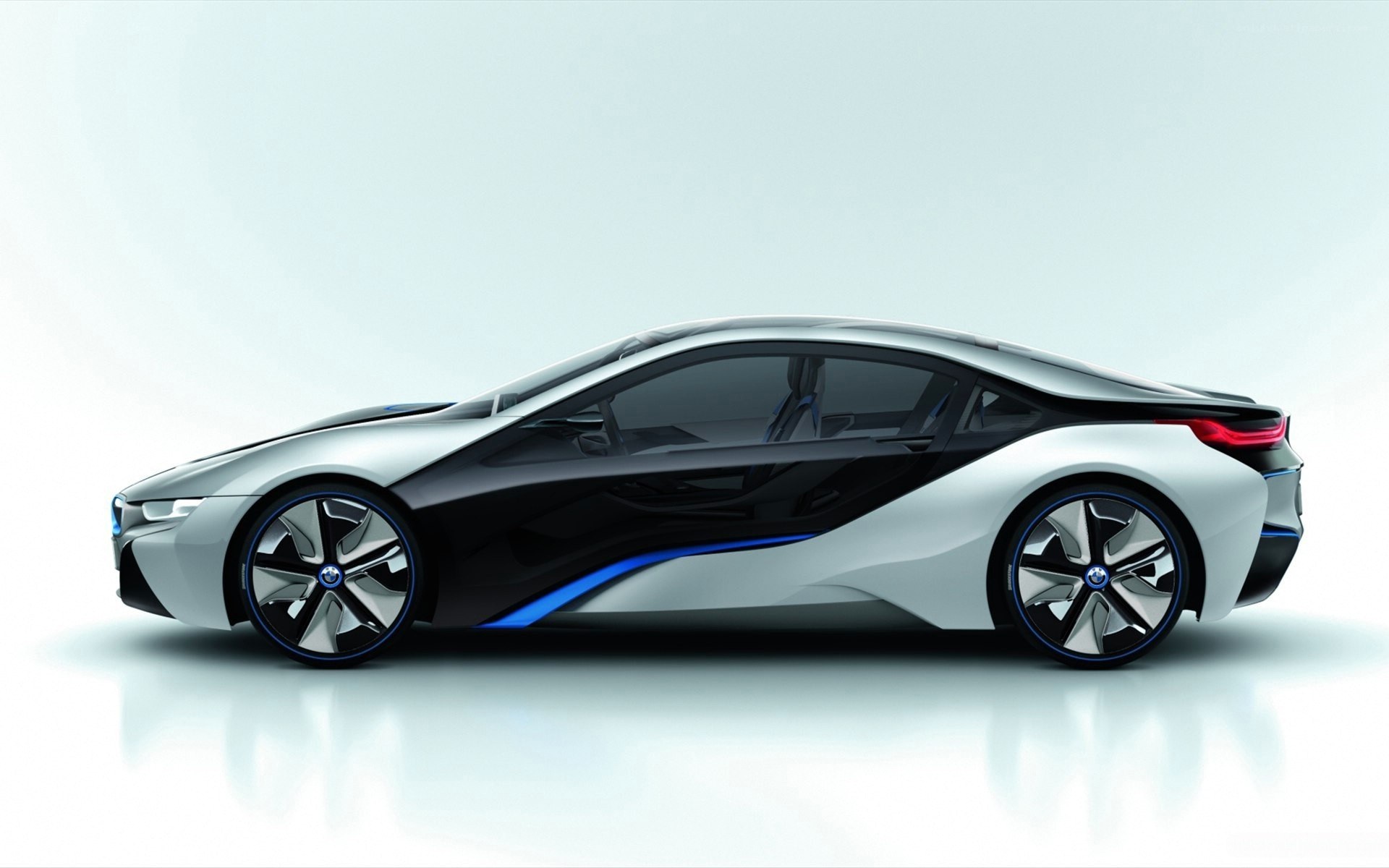 BMW i8 concept car
