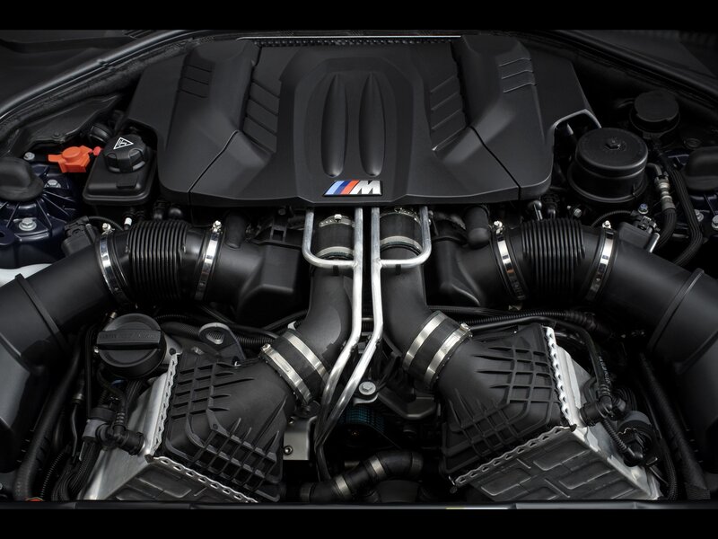 BMW M engine bay