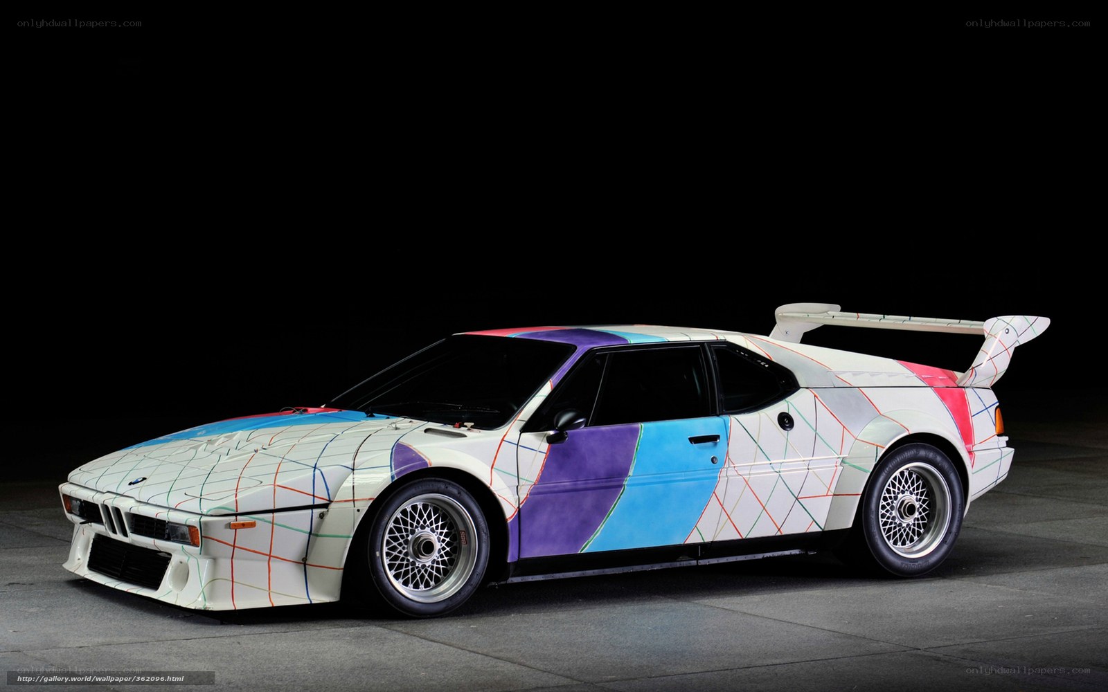 BMW M1 with colorful livery