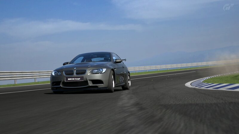 BMW M3 Coupé on racetrack