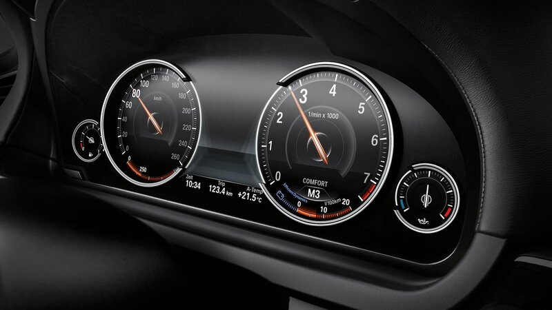 BMW M3 dashboard display