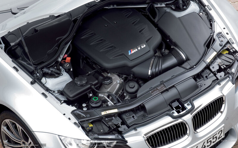 BMW M3 engine bay
