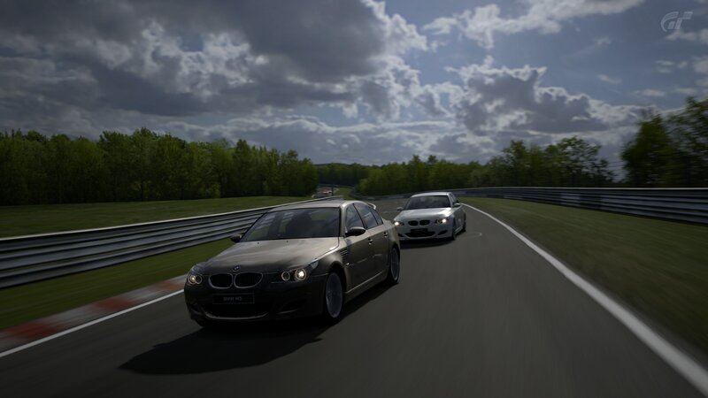 BMW M5 Cars on Track