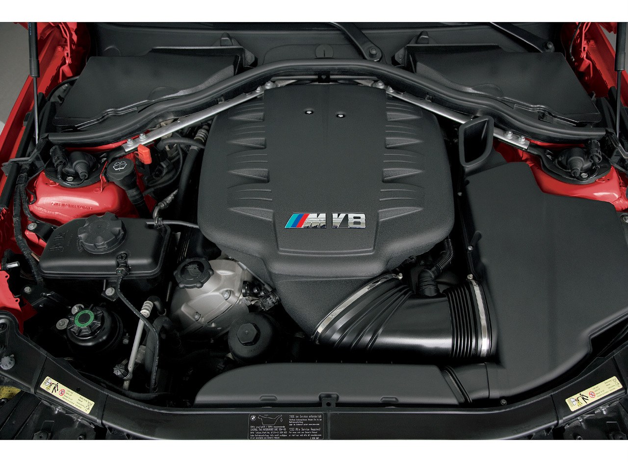 BMW M5 engine bay