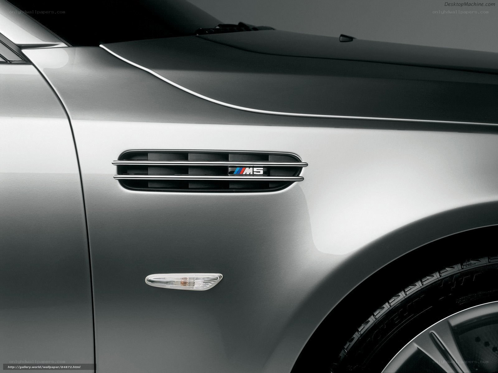 BMW M5 side vent detail