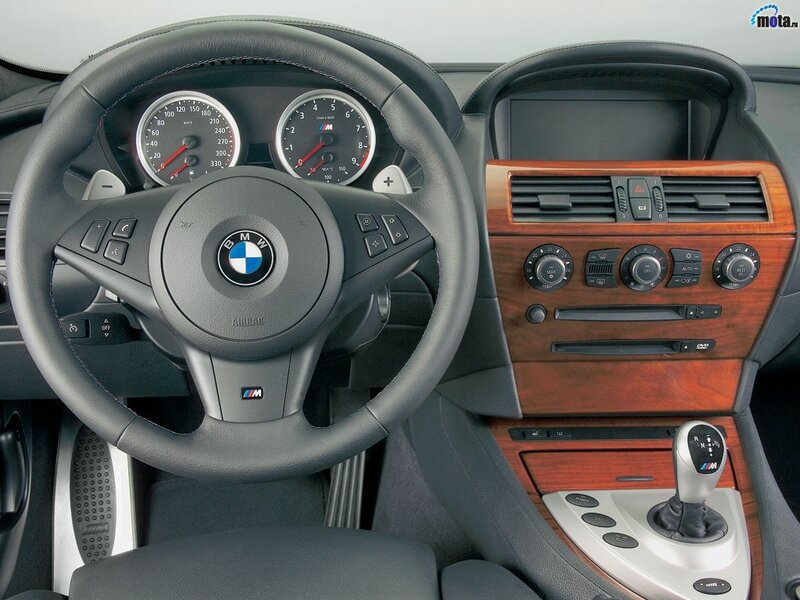 BMW M6 interior dashboard