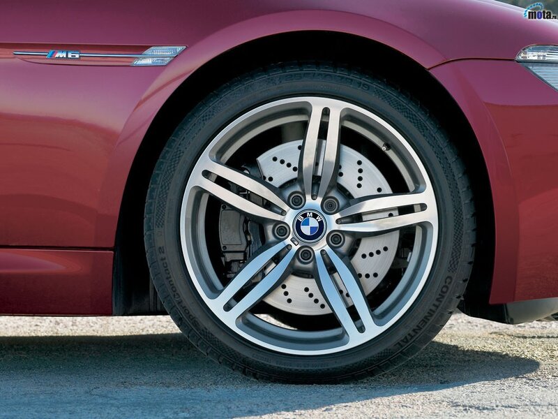 BMW M6 wheel close-up