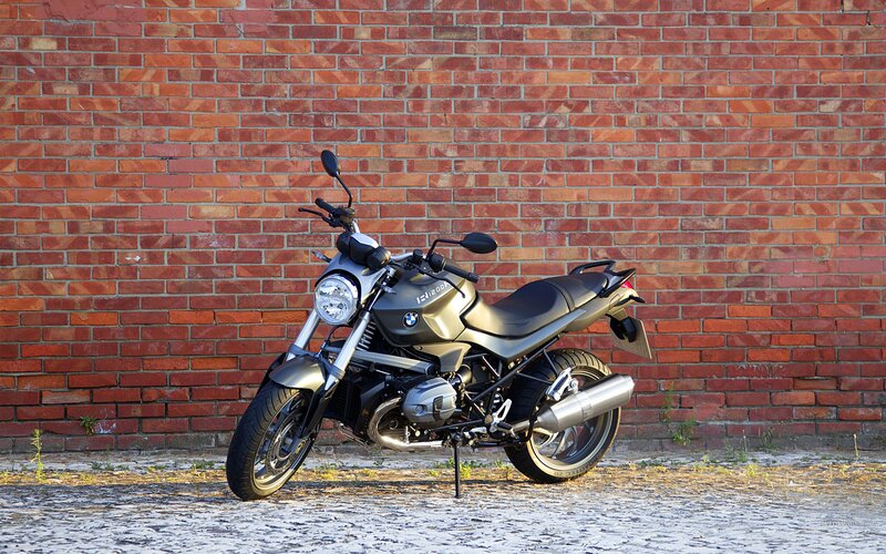 BMW R1200 motorcycle