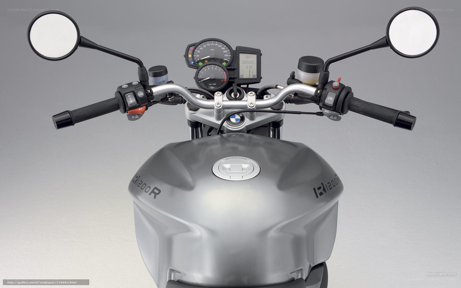 BMW R1200R motorcycle dashboard