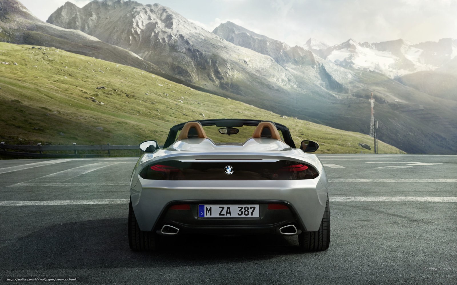 BMW Z4 Roadster in mountains