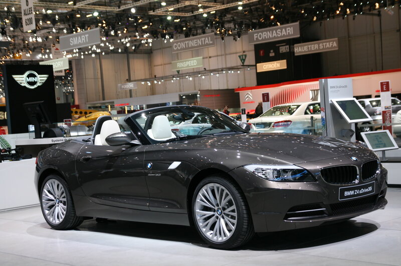 BMW Z4 sDrive30i at auto show
