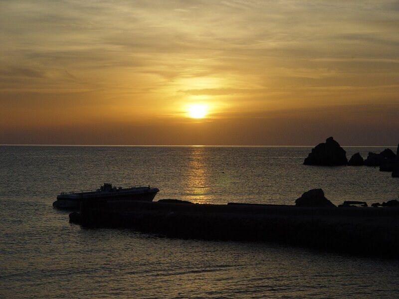 Boat at Sunset — Yellow