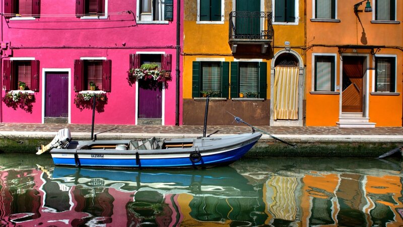 Boat in Canal — Pink