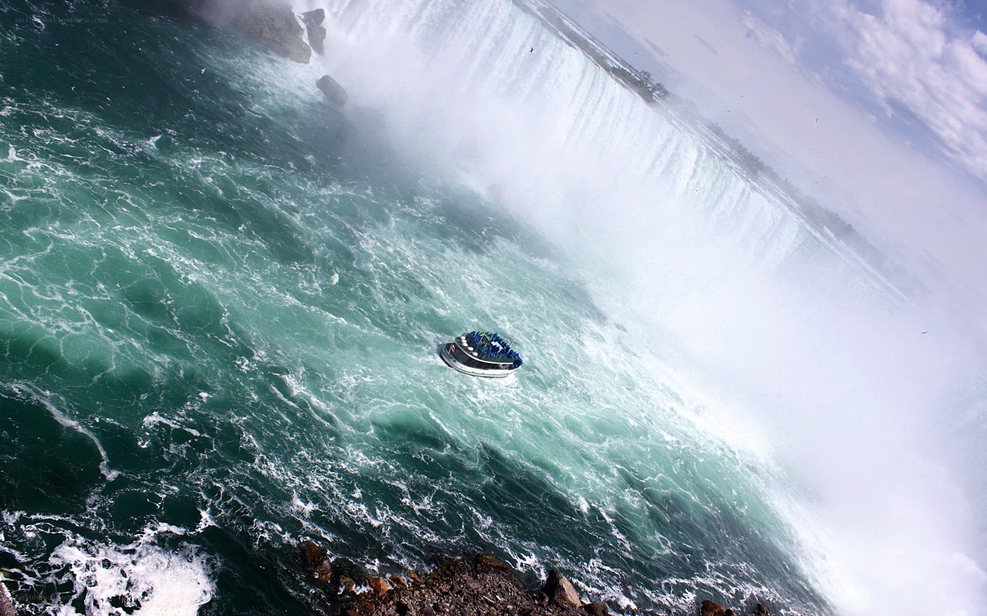 Boat near Niagara Falls