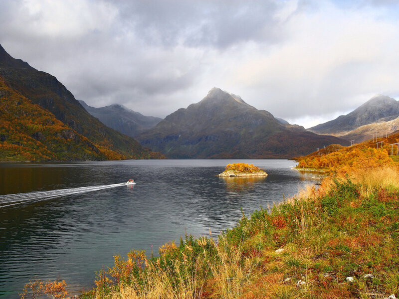 Boat on a Lake — Blue, Serene, Autumn