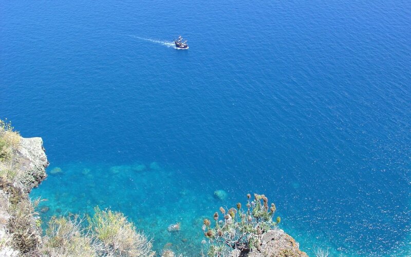 Boat on Blue Sea — Serene, Afternoon