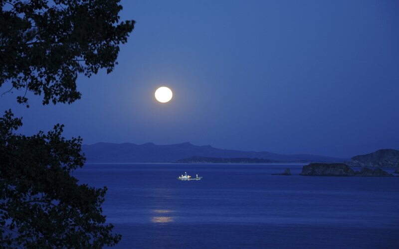 Boat on Calm Water — Blue, Serene
