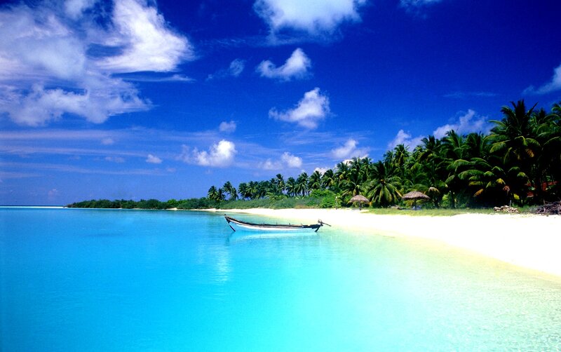 Boat on Tropical Beach — Blue, Serene