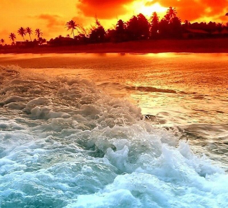 Boat Wake on Ocean — Orange