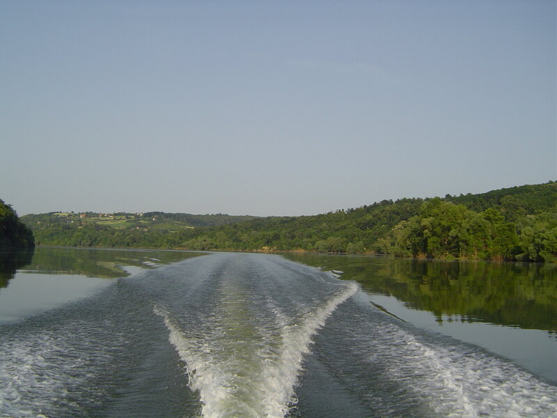 Boat Wake on River — Green