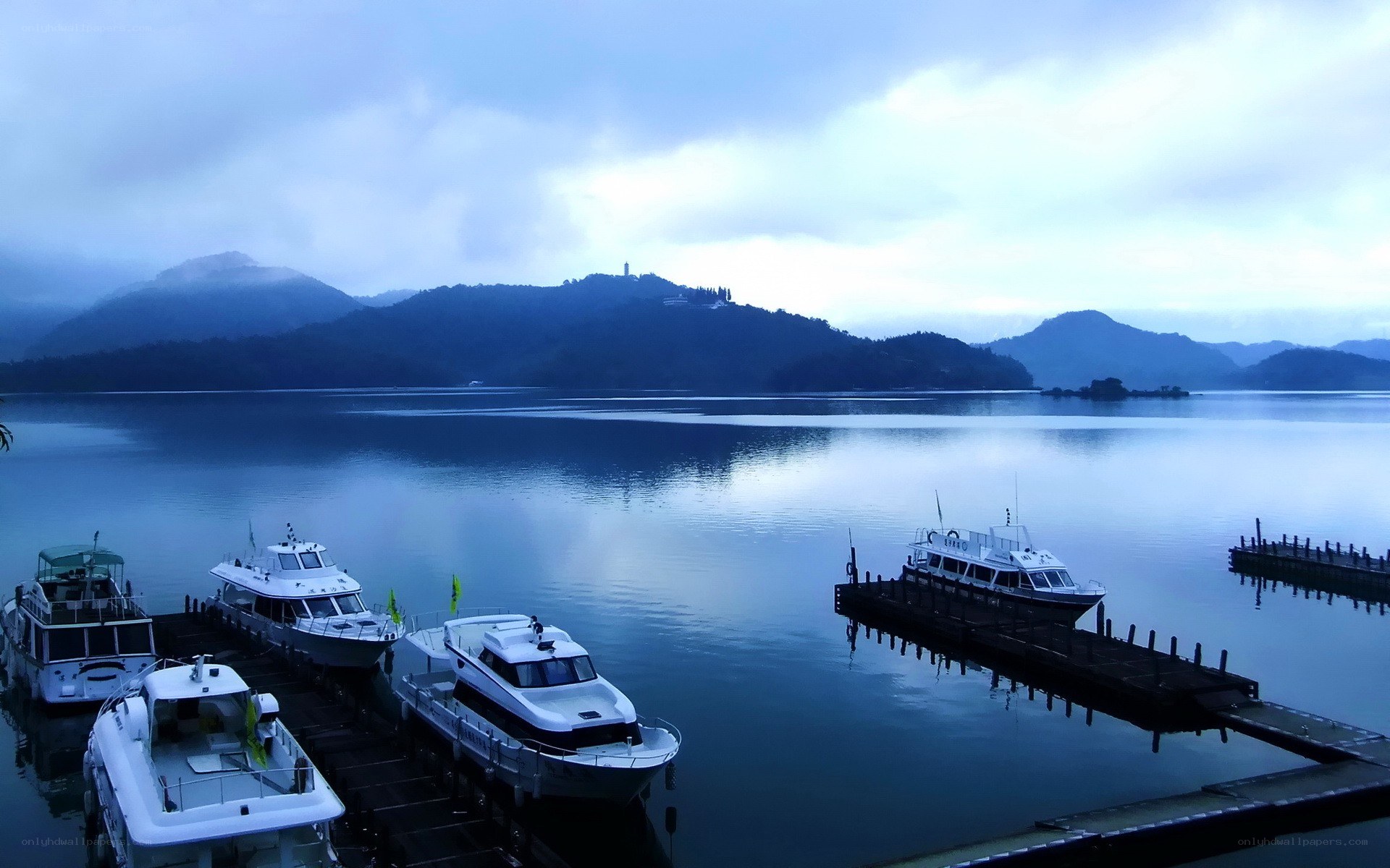 Boats at a lakeside dock