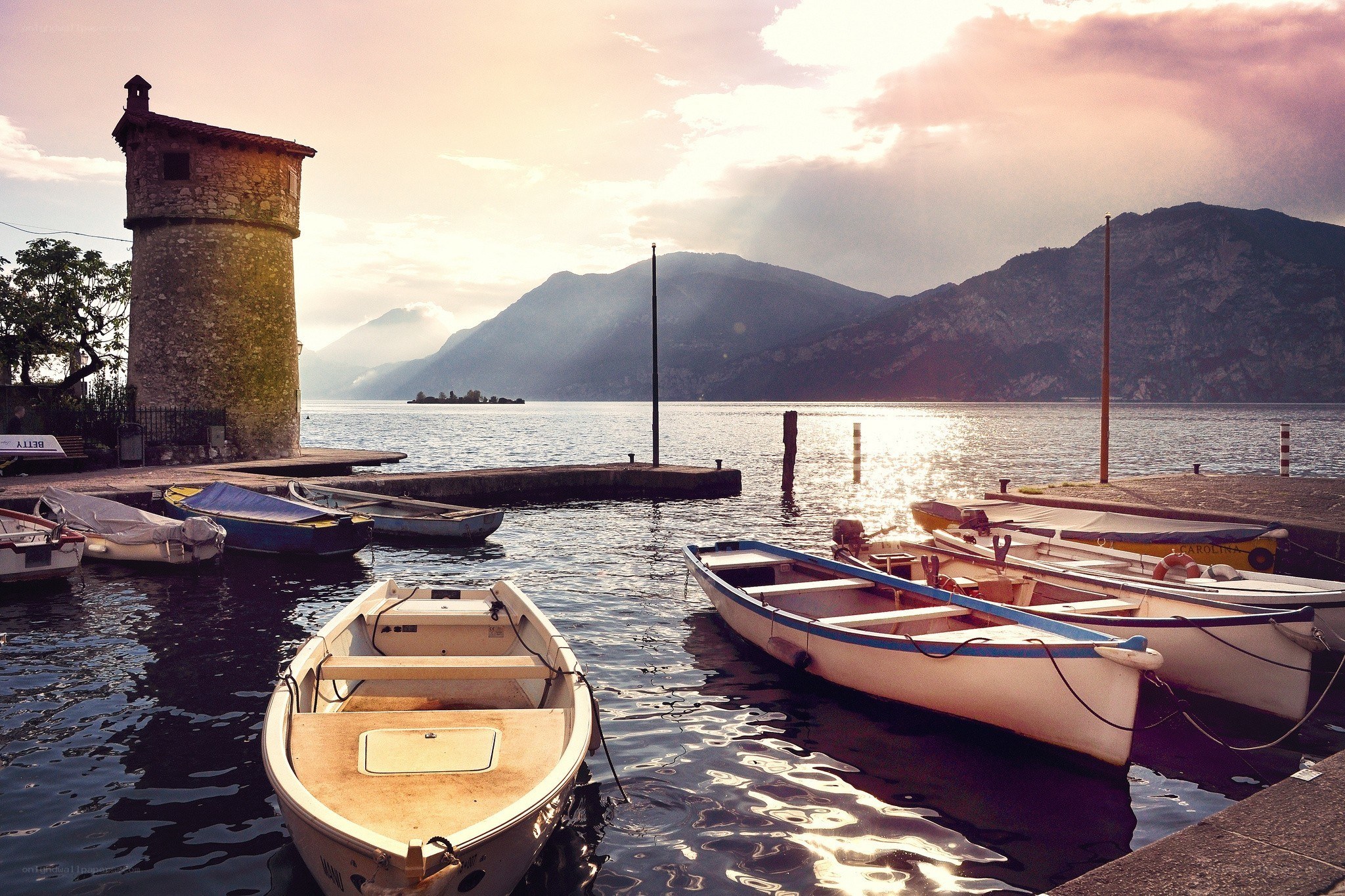Boats at a lakeside dock