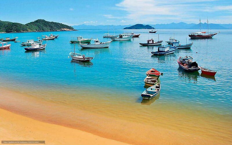 Boats in a tropical bay