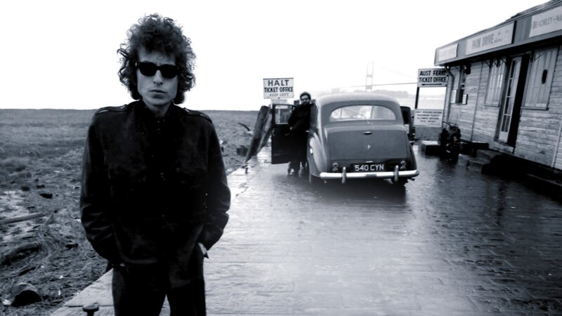 Bob Dylan at a ferry terminal