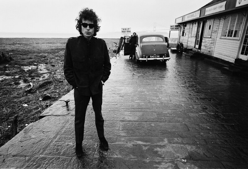 Bob Dylan at a ferry terminal