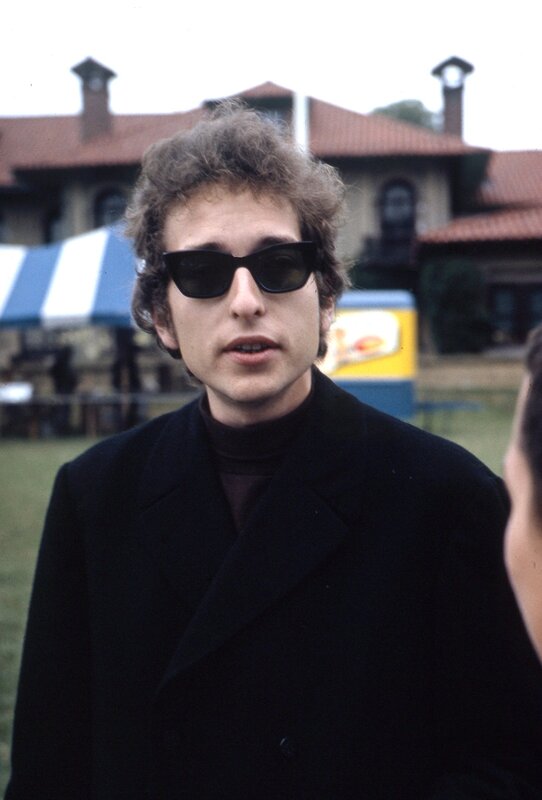 Bob Dylan in sunglasses