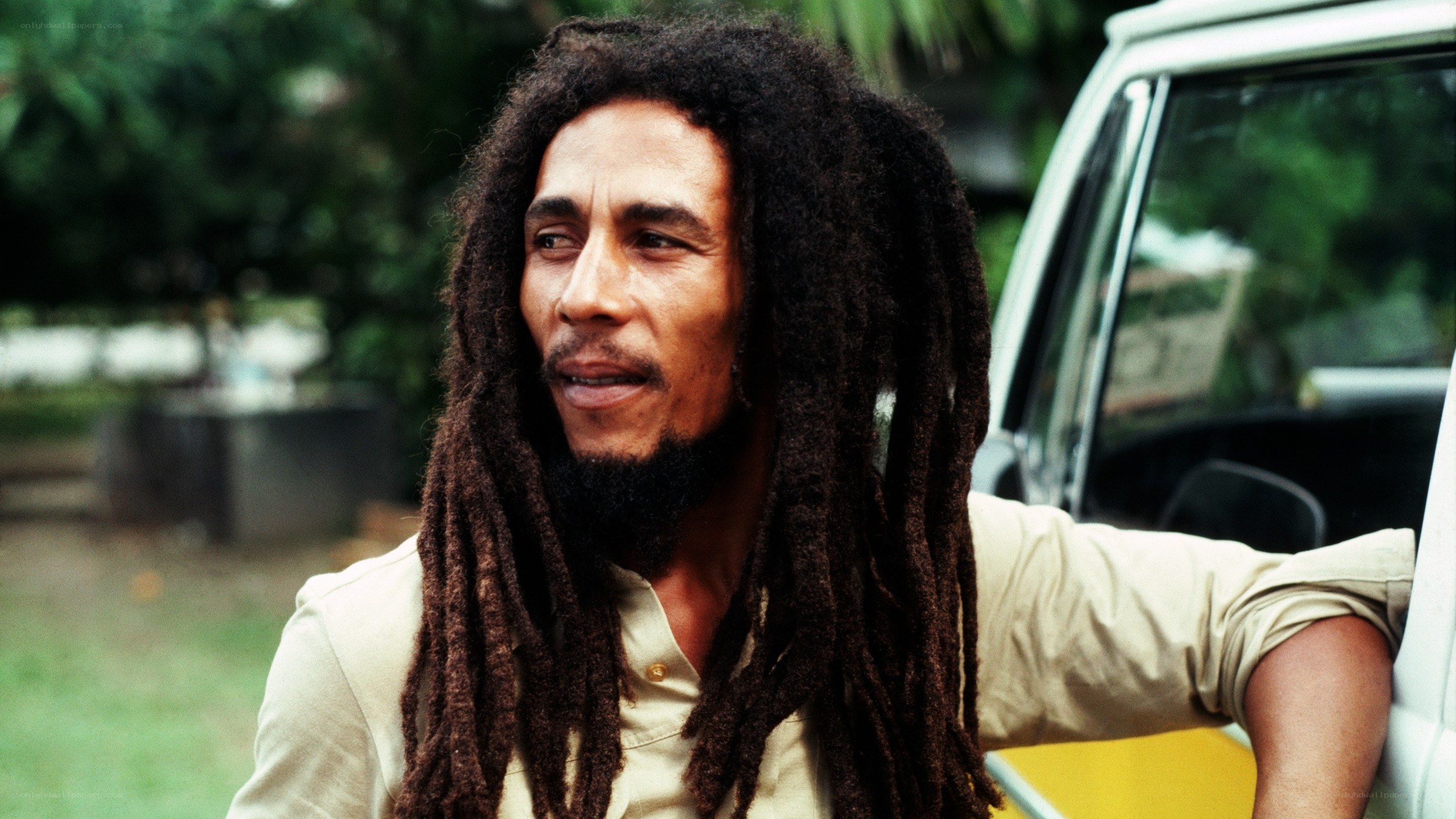 Bob Marley in a car