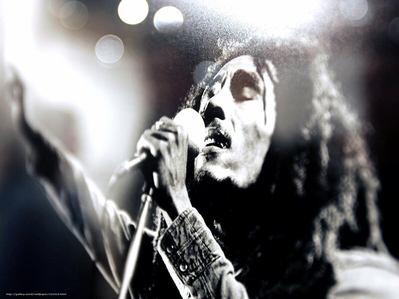 Bob Marley singing on stage
