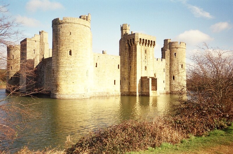 Bodiam Castle — Blue, Serene, Afternoon