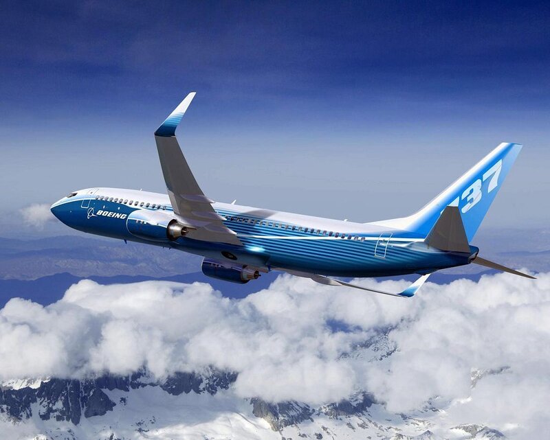 Boeing 737 Airplane — Blue, Serene