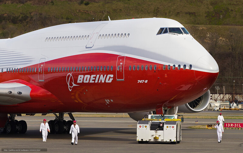 Boeing 747-8 on the tarmac