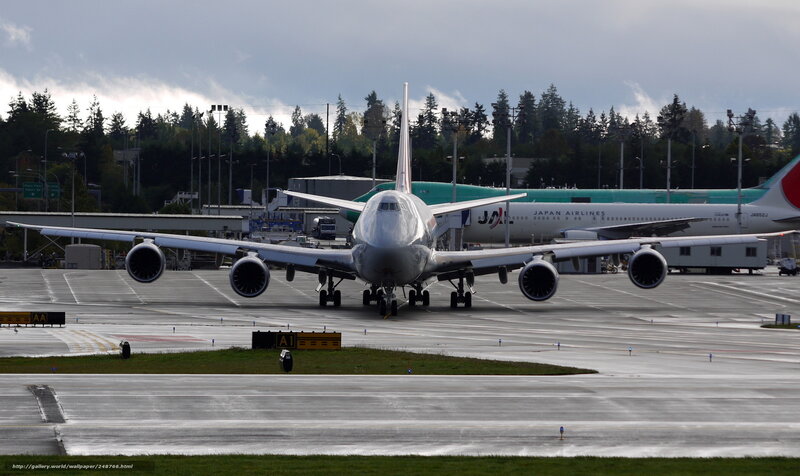 Boeing 747 on airport tarmac