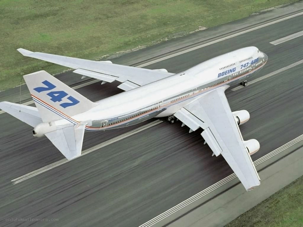 Boeing 747 on runway